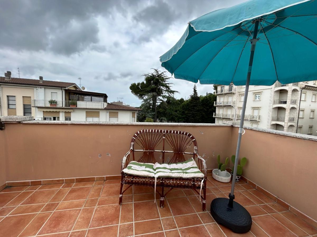 Apartamento Un Tetto Per 2 SantʼElpidio a Mare Exterior foto